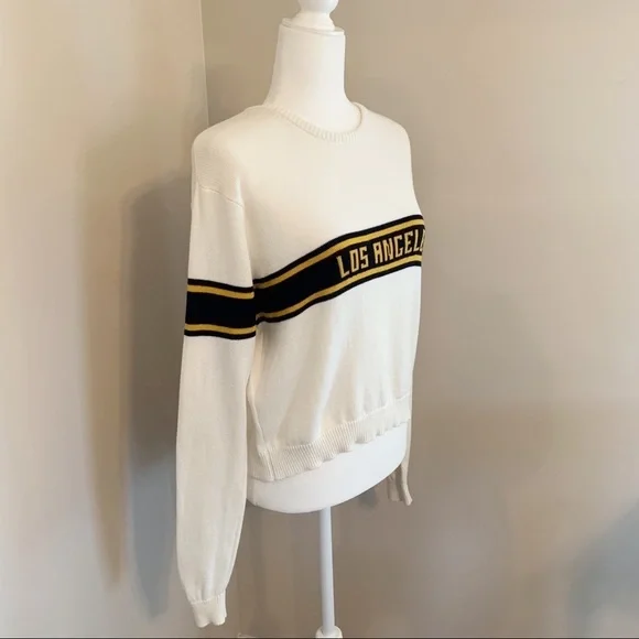SOLD! Brandy Melville Women’s One Size White Los Angeles Knit Collegiate Sweater - Picture 3 of 8